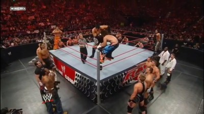 Carlito y Primo Vs The Miz y John Morrison - Lumberjack Match - Campeones Unificados en Pareja de WWE - RAW 06/04/2009