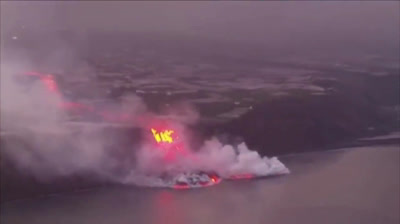 La lava del volcán de La Palma crea un delta de 500 metros