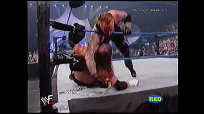 The Undertaker Vs Triple H - No Holds Barred Match - SmackDown 17/05/2001