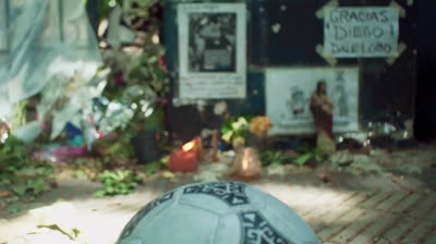 Le dernier adieu de Maradona à son meilleur ami : "La balle".