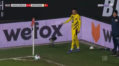 Moukoko makes new piece of Bundesliga history with first Dortmund goal !
