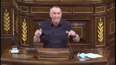 Joan Baldoví a Macarena Olona: "Pija y malapersona"