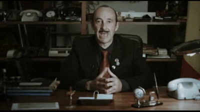 10. Martínez, el facha. Venta de pins