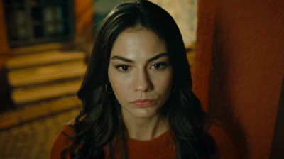 Mi Hogar Mi destino - T1 E2 - La fiesta de cumpleaños de Zeynep