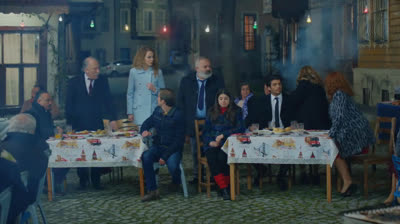 Matrimonio Por Sorpresa Capítulo 2 - La fiesta de bienvenida [Castellano]