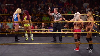 Sasha Banks y Charlotte Vs Dana Brooke y Emma - NXT 08/07/2015