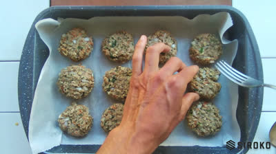 Mini hamburguesas de atún al horno con avena rápida