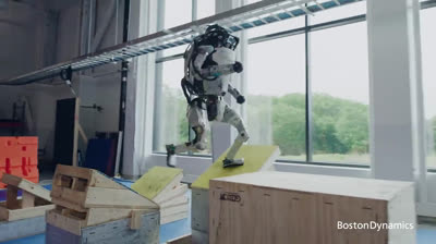 Robot Boston Dynamics faisant du Parkour