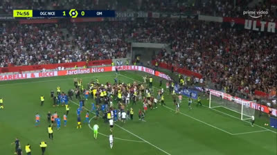 Bagarre entre joueurs et supporters lors du match Nice vs Marseille